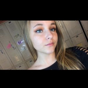 Meet your Posher, Jillian